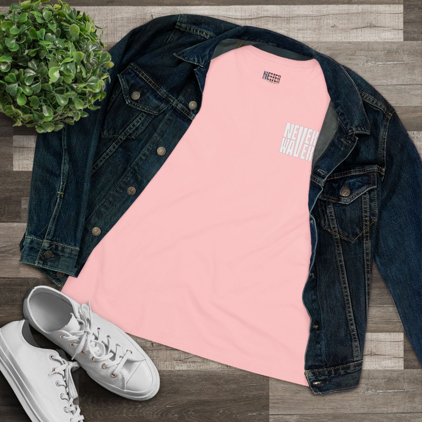 Never Waver” Jesus bold, eye-catching design that reflects a steadfast faith and confidence in Christ. Women's Cotton Tee - Never Waver