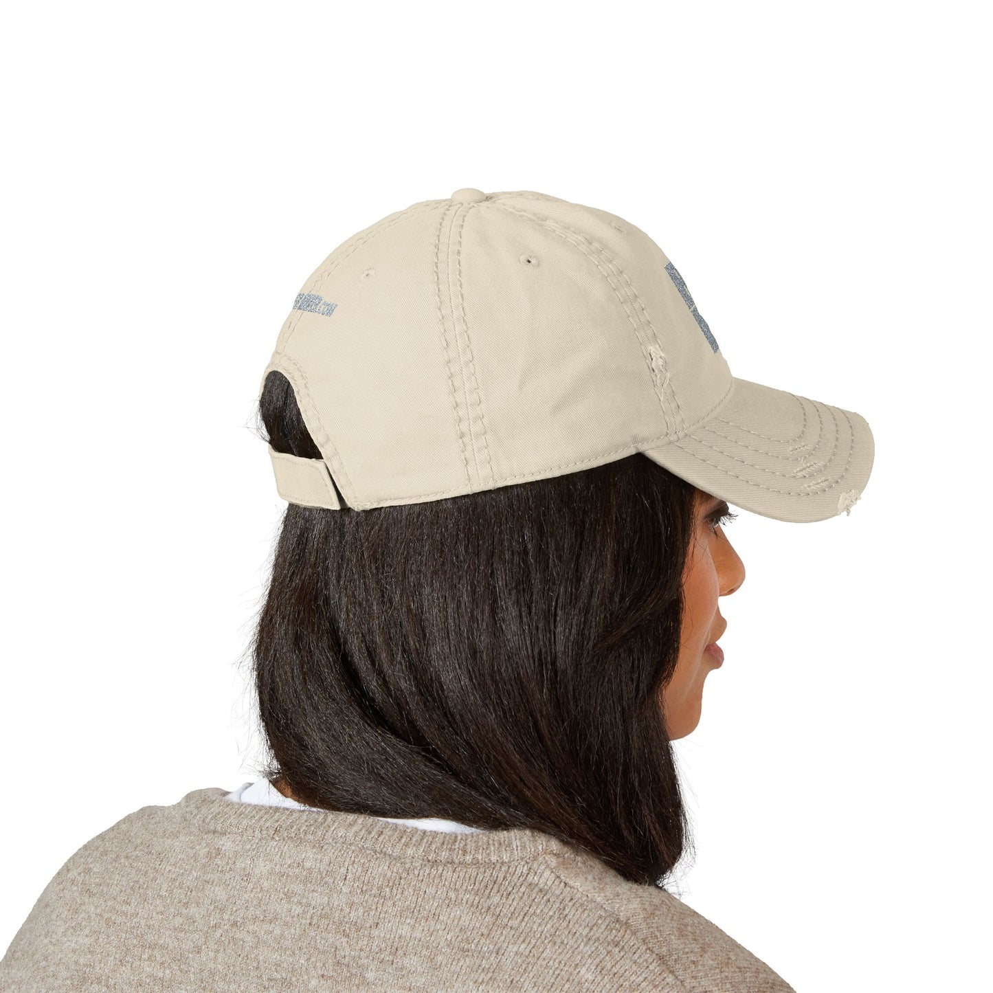 Distressed Dad Hat with 'Never Waver' Embroidery - Casual Style for Everyday Adventures