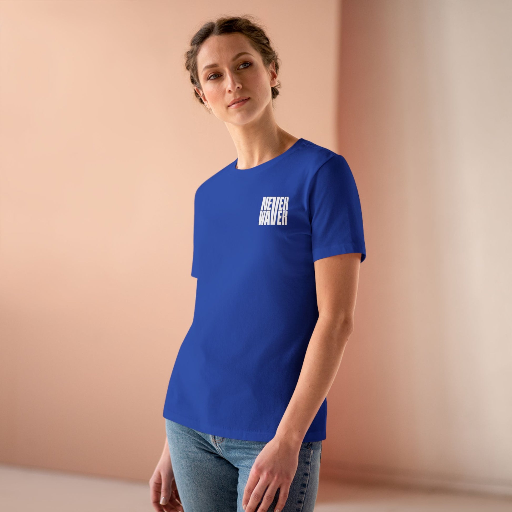 Never Waver” Jesus bold, eye-catching design that reflects a steadfast faith and confidence in Christ. Women's Cotton Tee - Never Waver