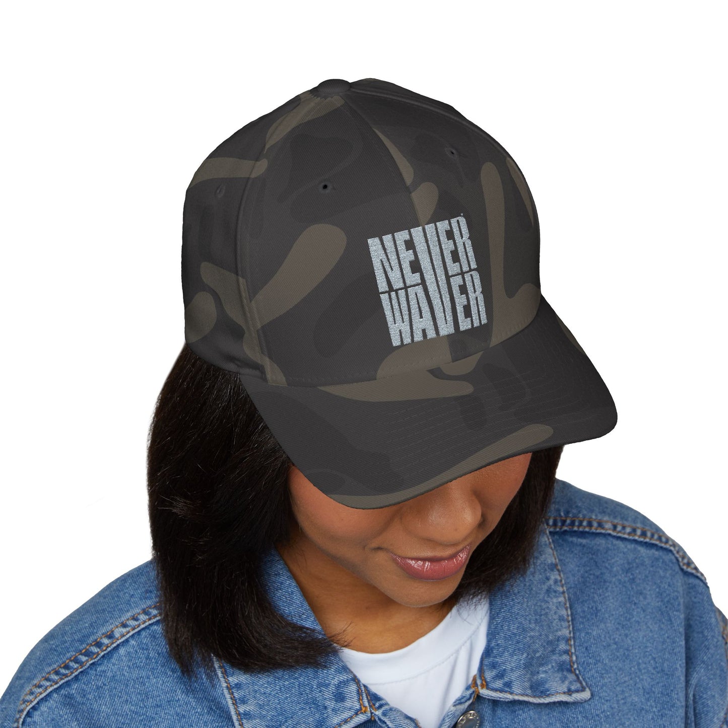 Embroidered Motivational Baseball Cap - 'Never Waver' - Perfect for Outdoor Enthusiasts