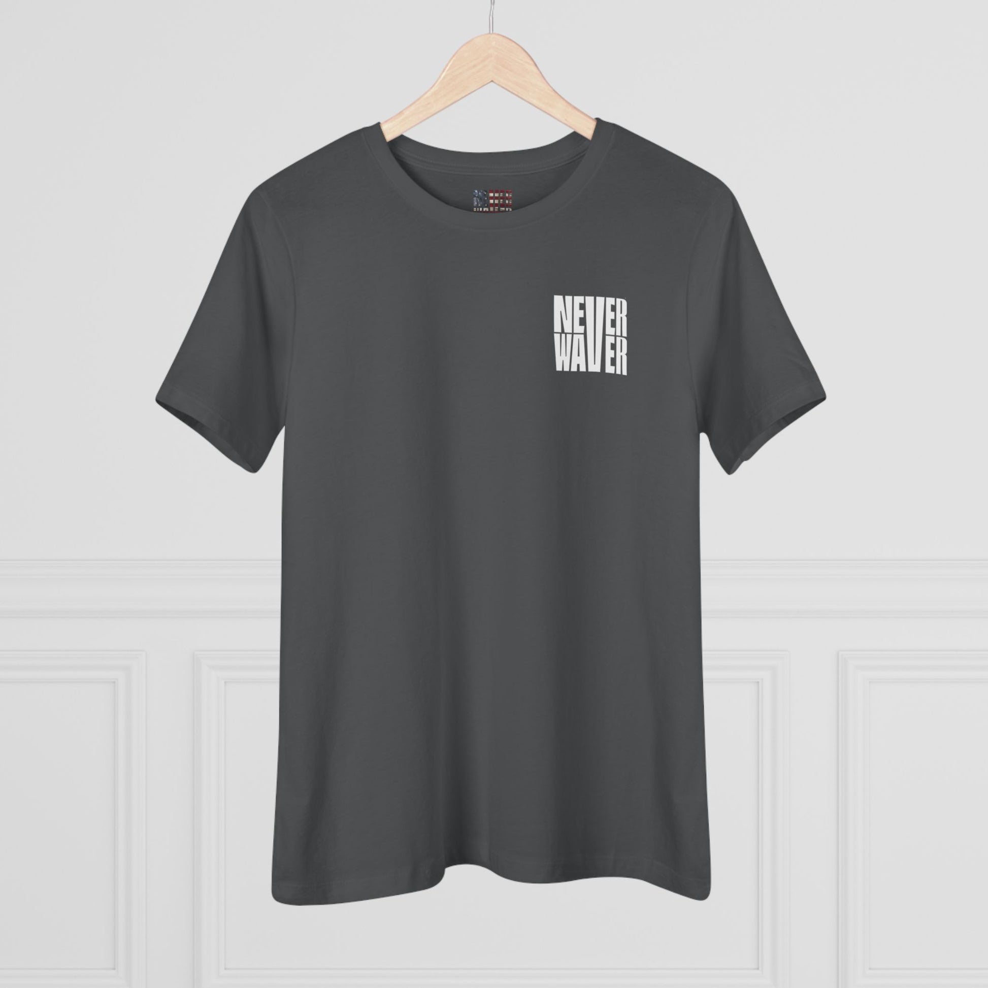 Never Waver” Jesus bold, eye-catching design that reflects a steadfast faith and confidence in Christ. Women's Cotton Tee - Never Waver