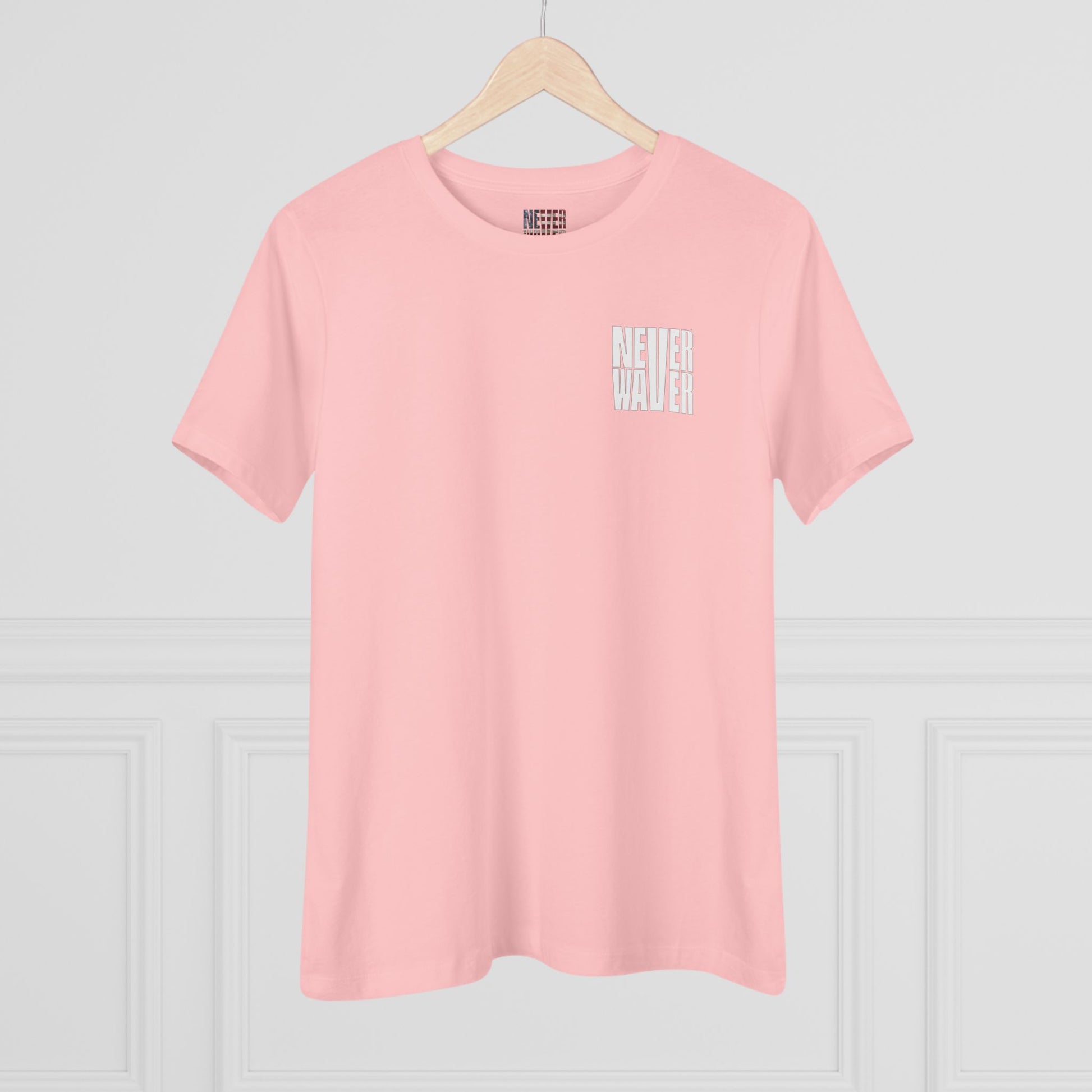 Never Waver” Jesus bold, eye-catching design that reflects a steadfast faith and confidence in Christ. Women's Cotton Tee - Never Waver