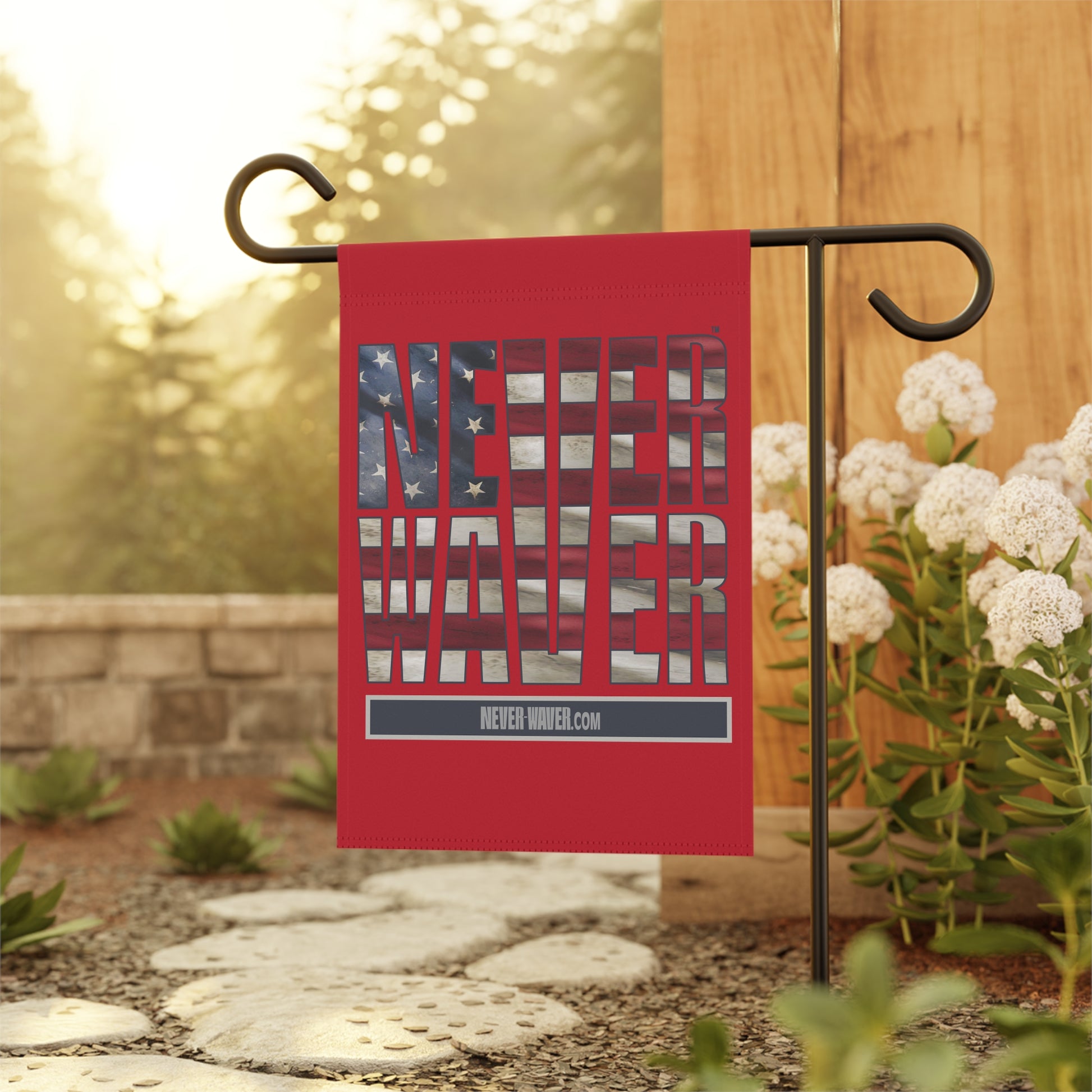 Never Waver Garden & House Banner - Never Waver
