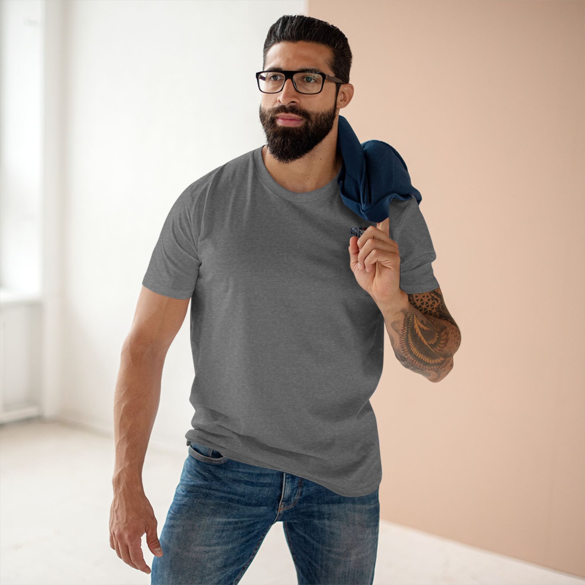 Never Waver Definition Men's Staple Tee - Never Waver