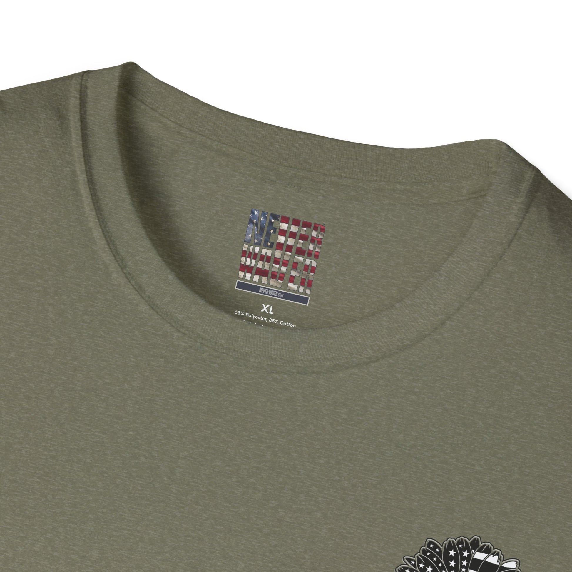 True Americans Never Waver They Always Back The Blue Unisex Softstyle T-Shirt - Never Waver