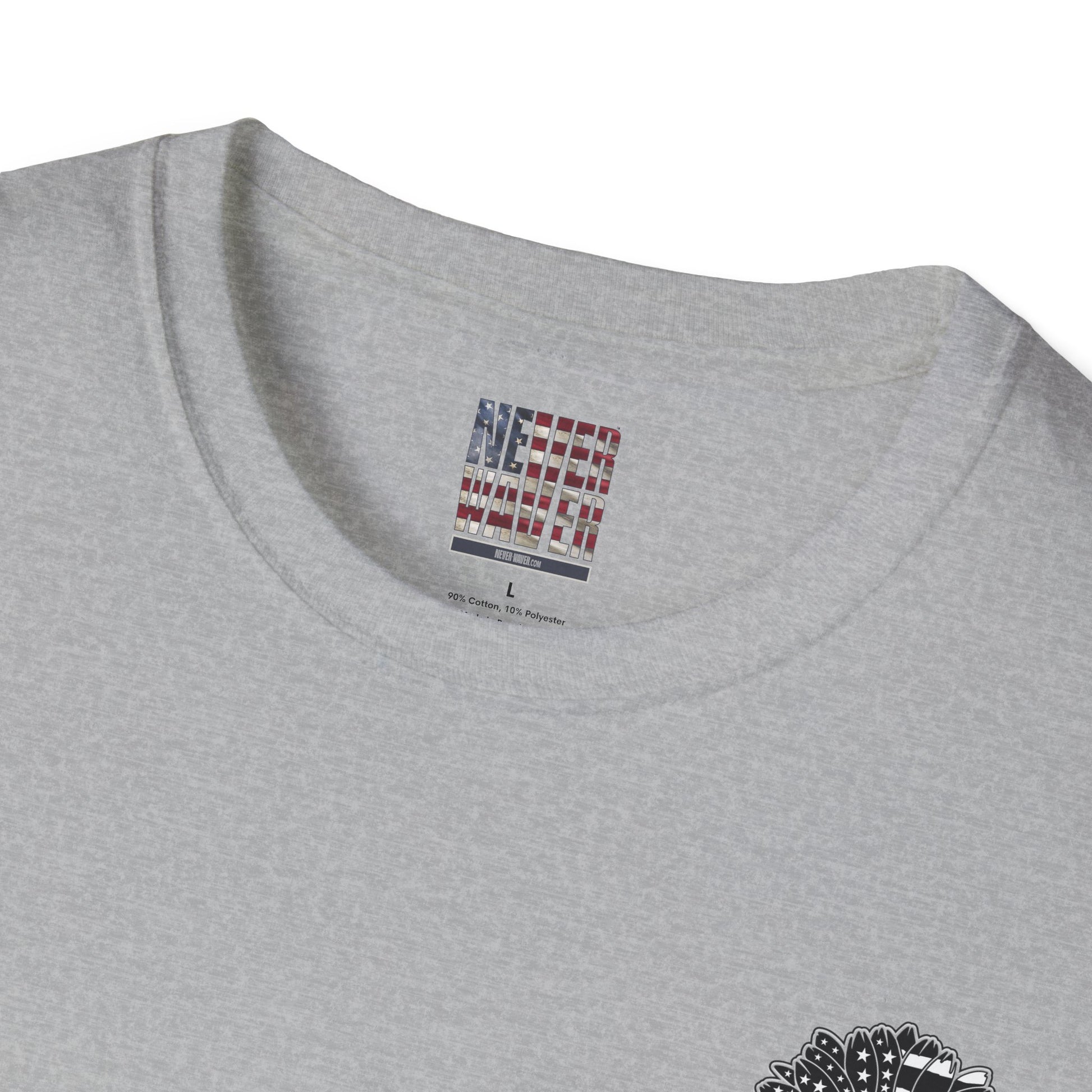 True Americans Never Waver They Always Back The Blue Unisex Softstyle T-Shirt - Never Waver