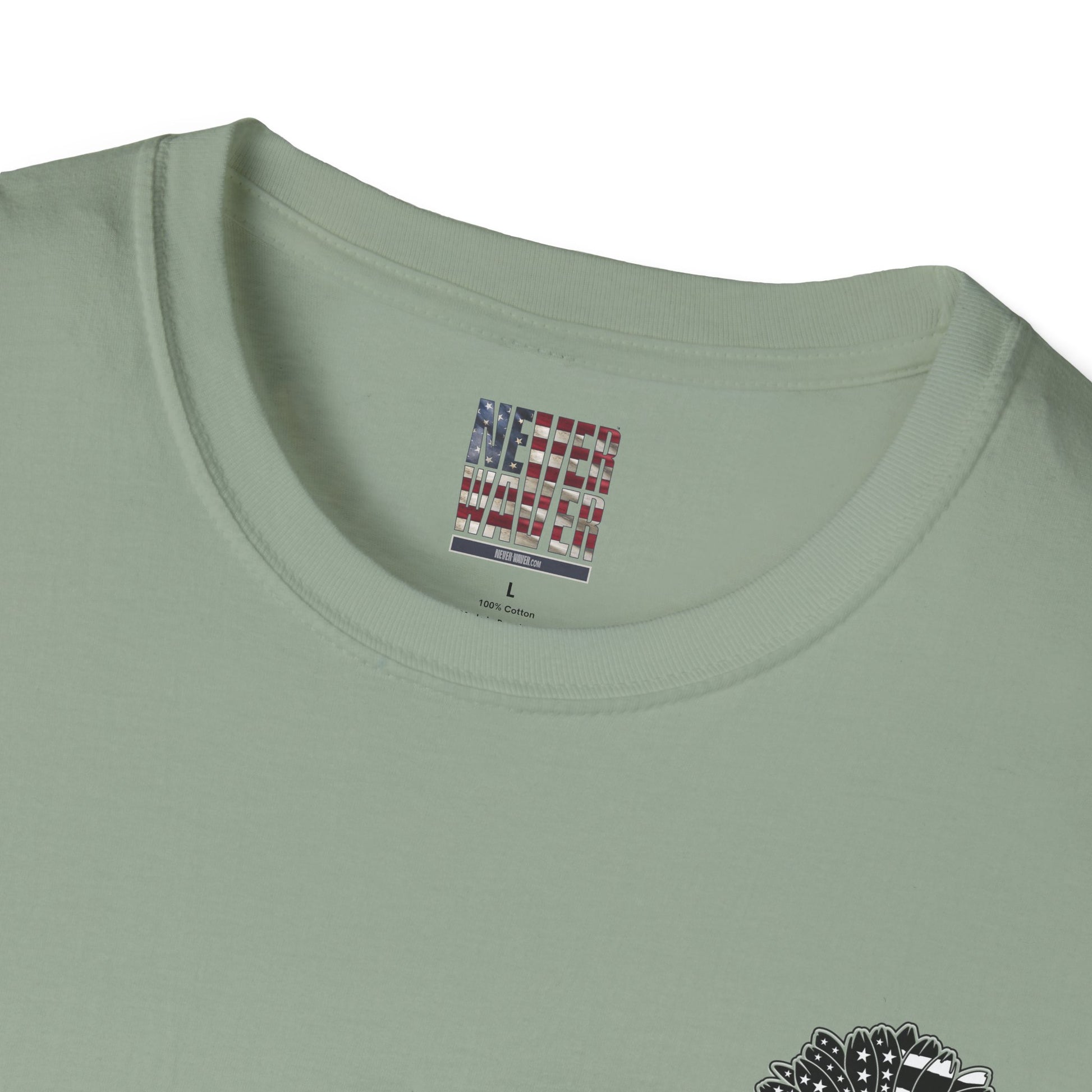 True Americans Never Waver They Always Back The Blue Unisex Softstyle T-Shirt - Never Waver