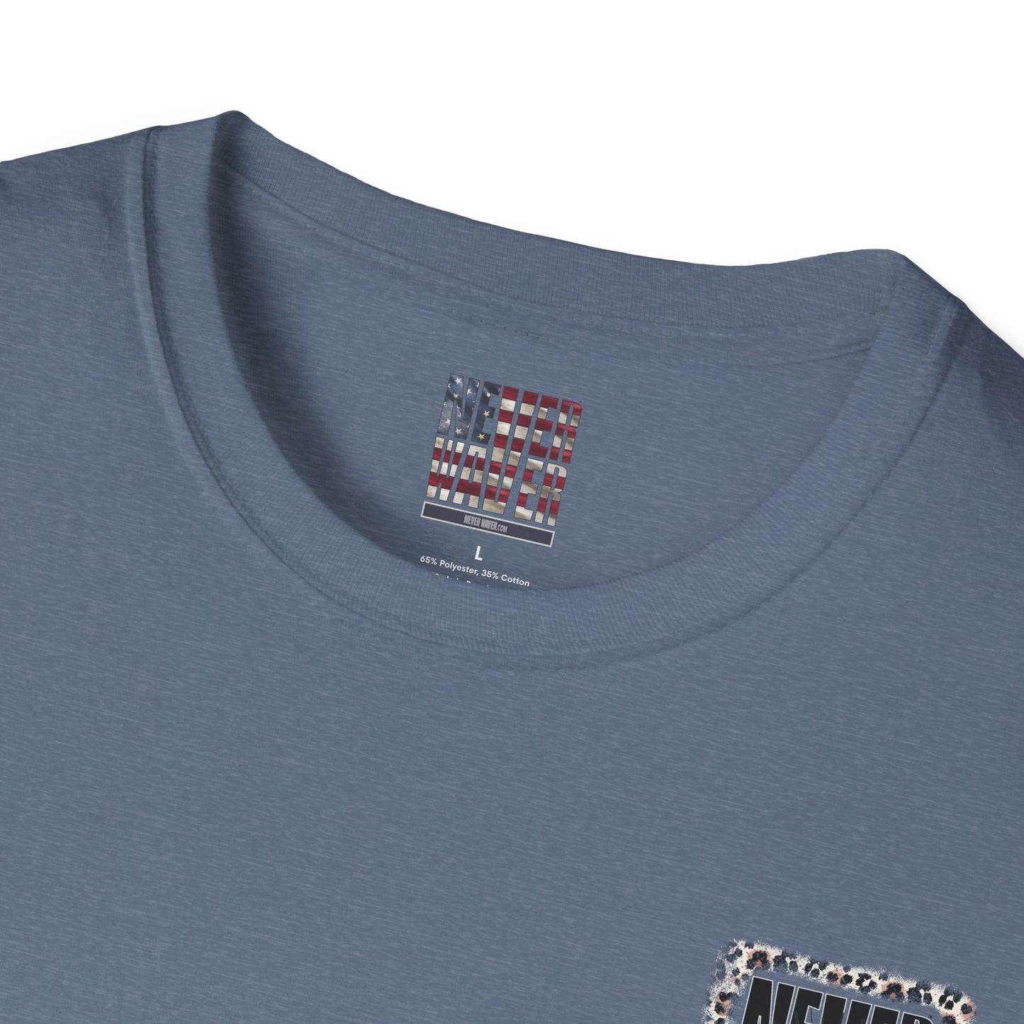 NEVER WAVER Be The Light Unisex Soft style T-Shirt - Never Waver